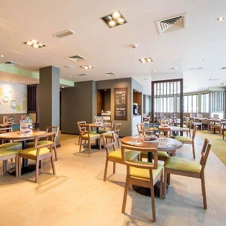 Premier Inn Leek Town Centre Eksteriør bilde