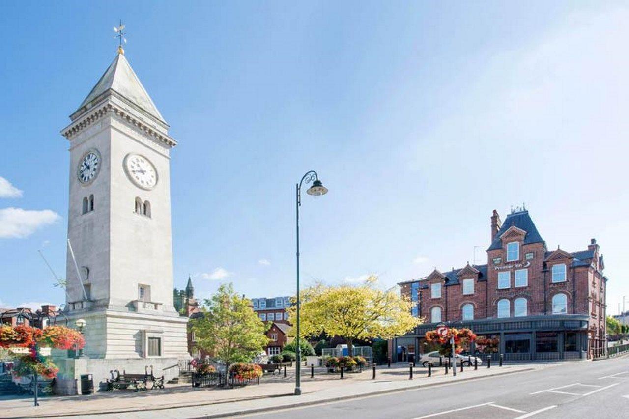 Premier Inn Leek Town Centre Eksteriør bilde